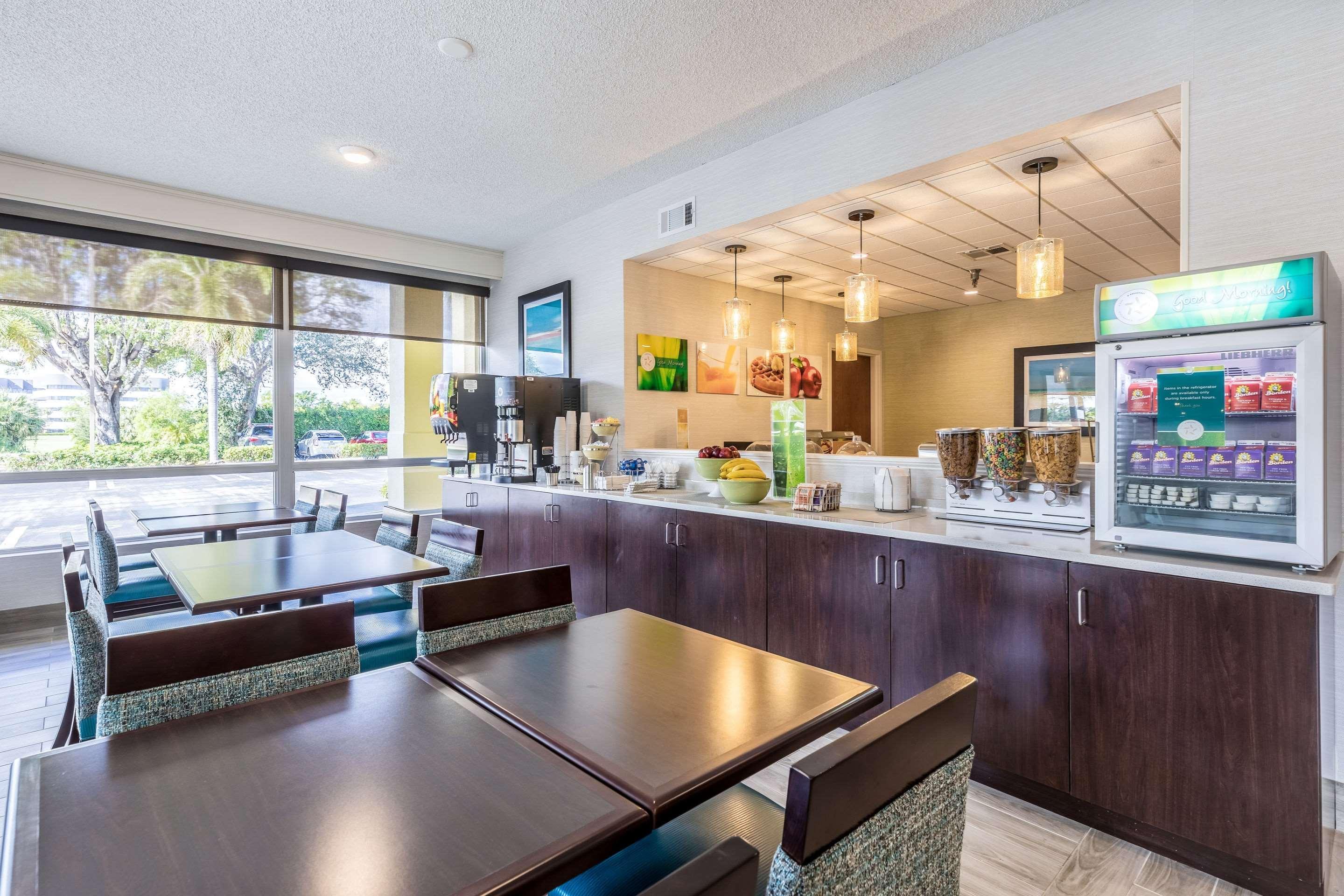 Quality Inn Palm Beach International Airport West Palm Beach Zewnętrze zdjęcie