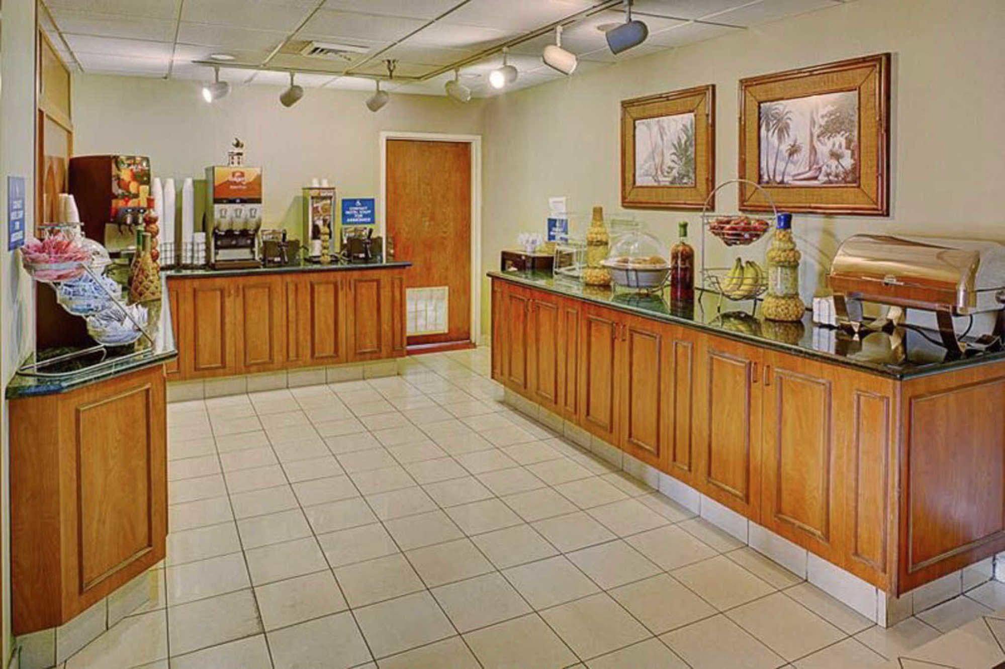Quality Inn Palm Beach International Airport West Palm Beach Zewnętrze zdjęcie